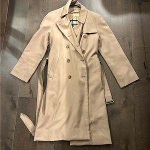 Burberry women’s trench coat